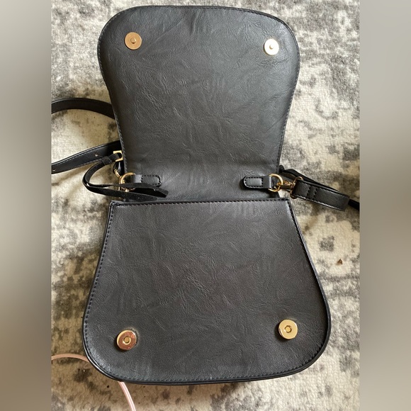 Urban Expressions Bags Black Crossbody Saddle Bag Poshmark